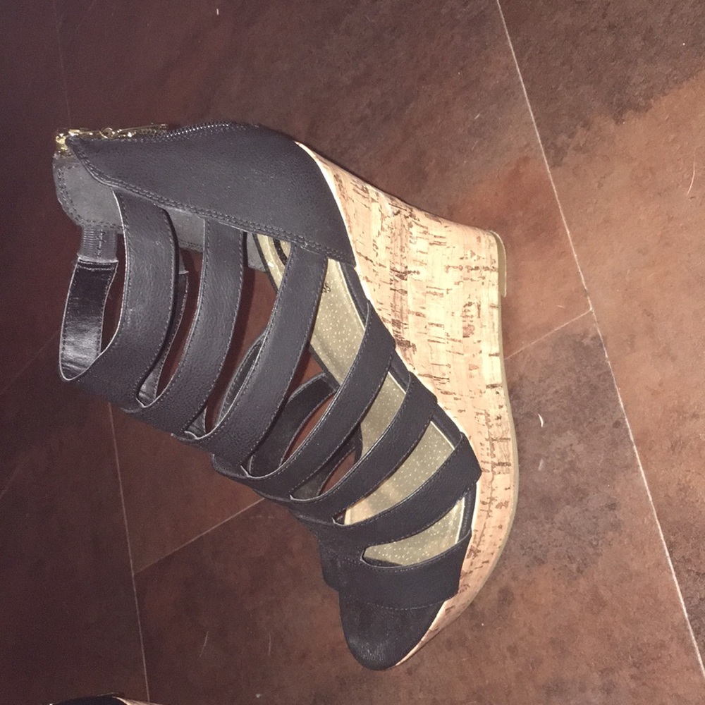 High heels - Picture 2 of 3